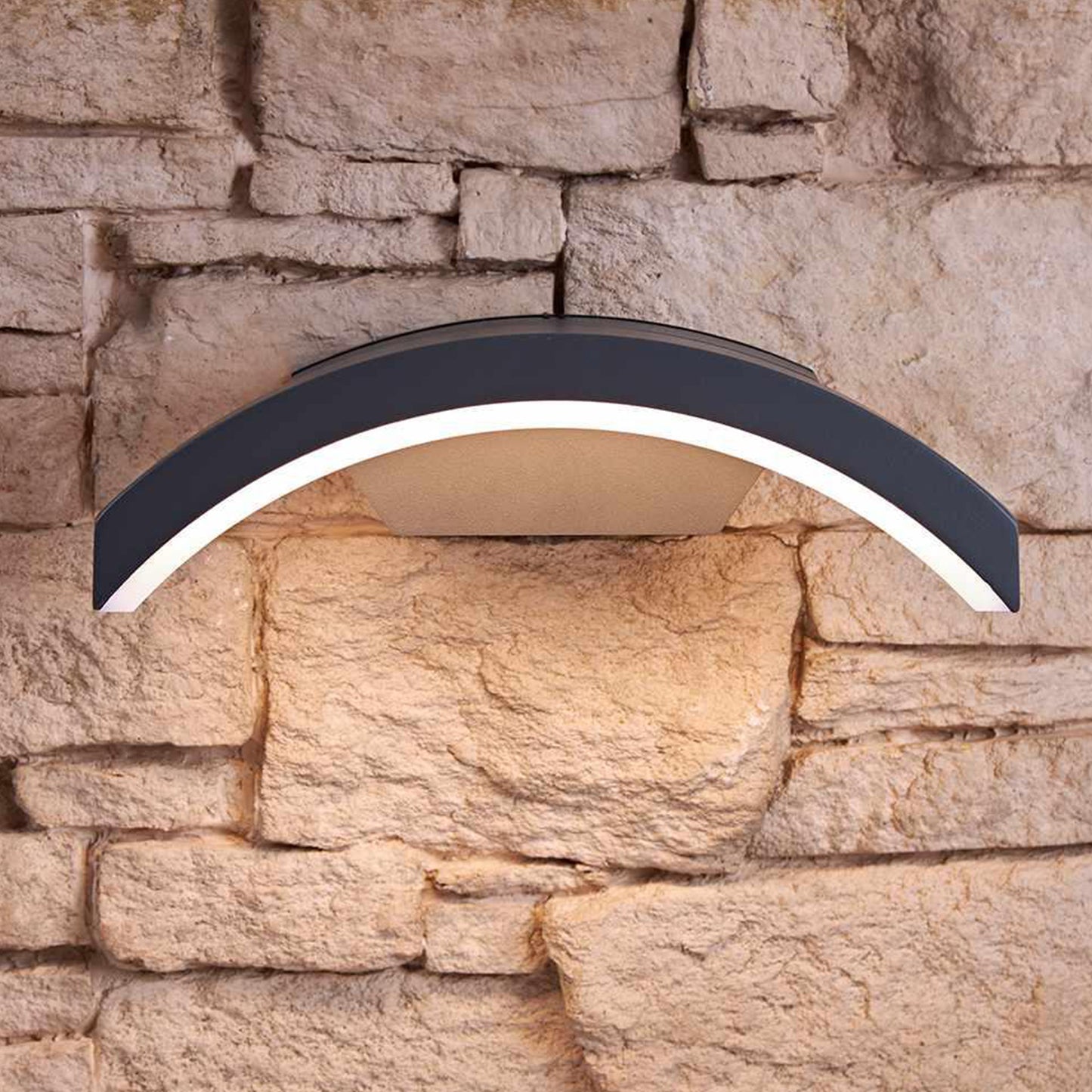 Outdoor Curve Wall Light 7.5W 3000K 360lm IP54